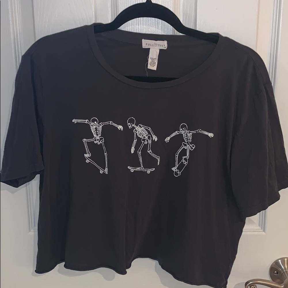 cropped tshirt